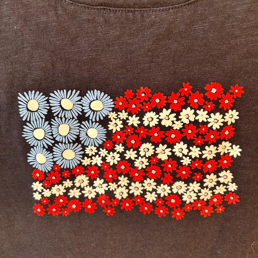 Talbots Navy Floral USA Flag Top M Short Sleeve Great Condition 🇺🇸 - Picture 3 of 5
